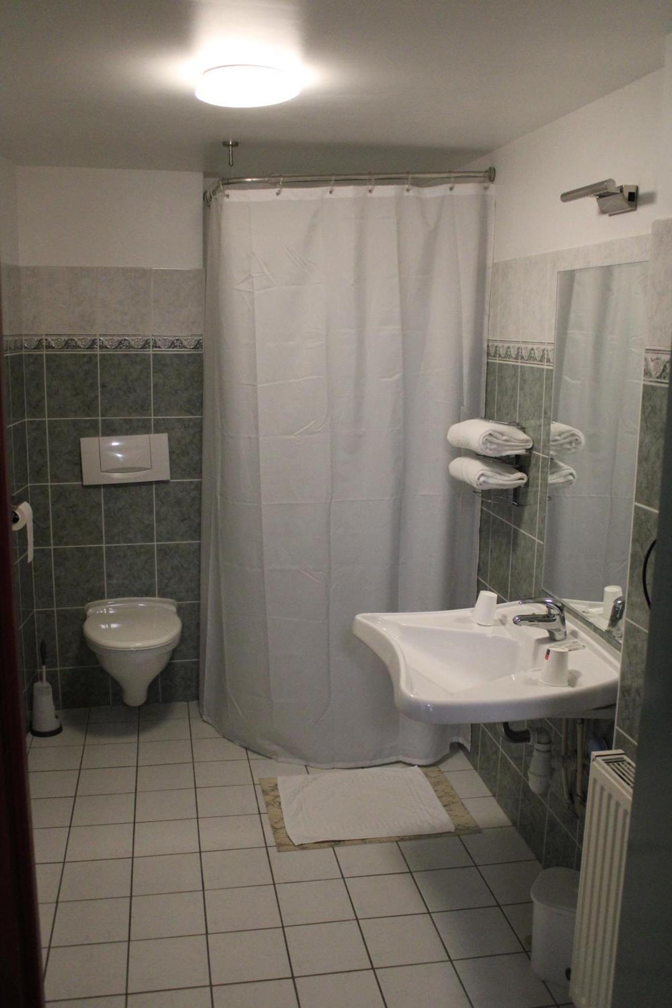 Chambres D'Hotes Du Colvert Forges-les-Eaux Kültér fotó