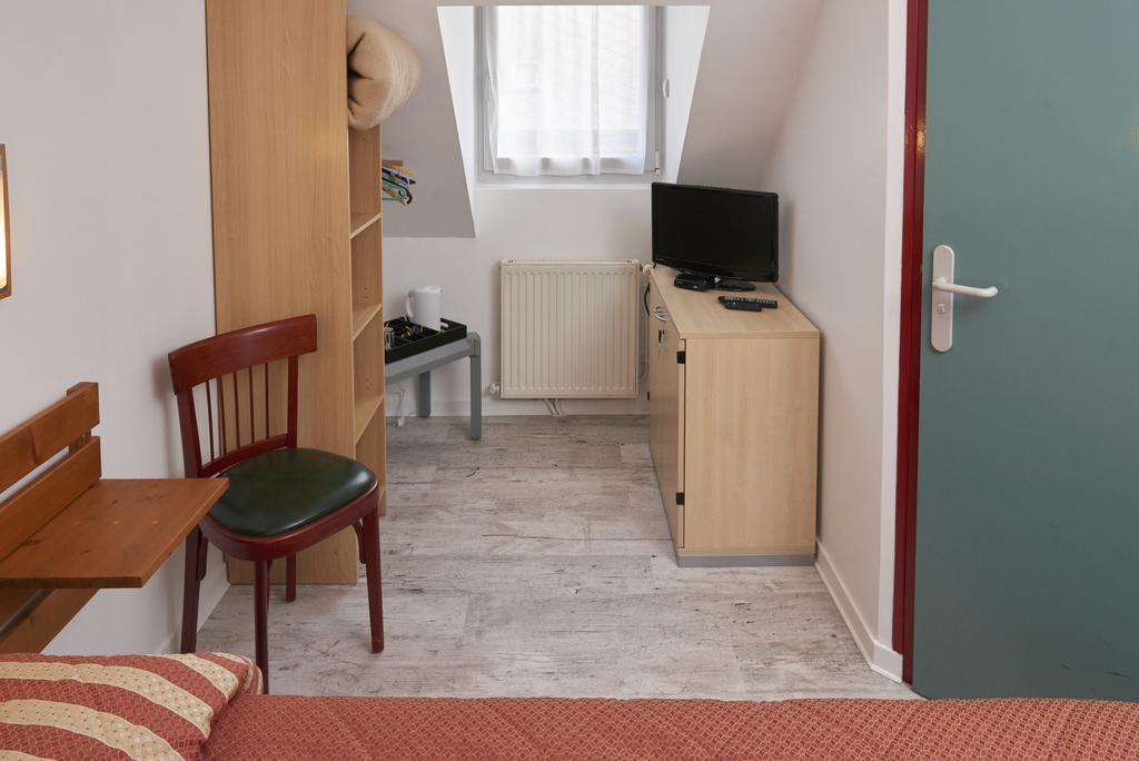 Chambres D'Hotes Du Colvert Forges-les-Eaux Kültér fotó