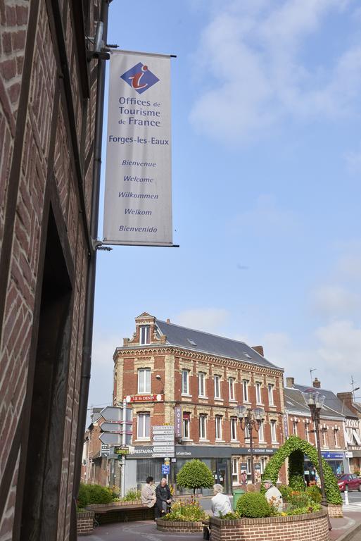 Chambres D'Hotes Du Colvert Forges-les-Eaux Kültér fotó